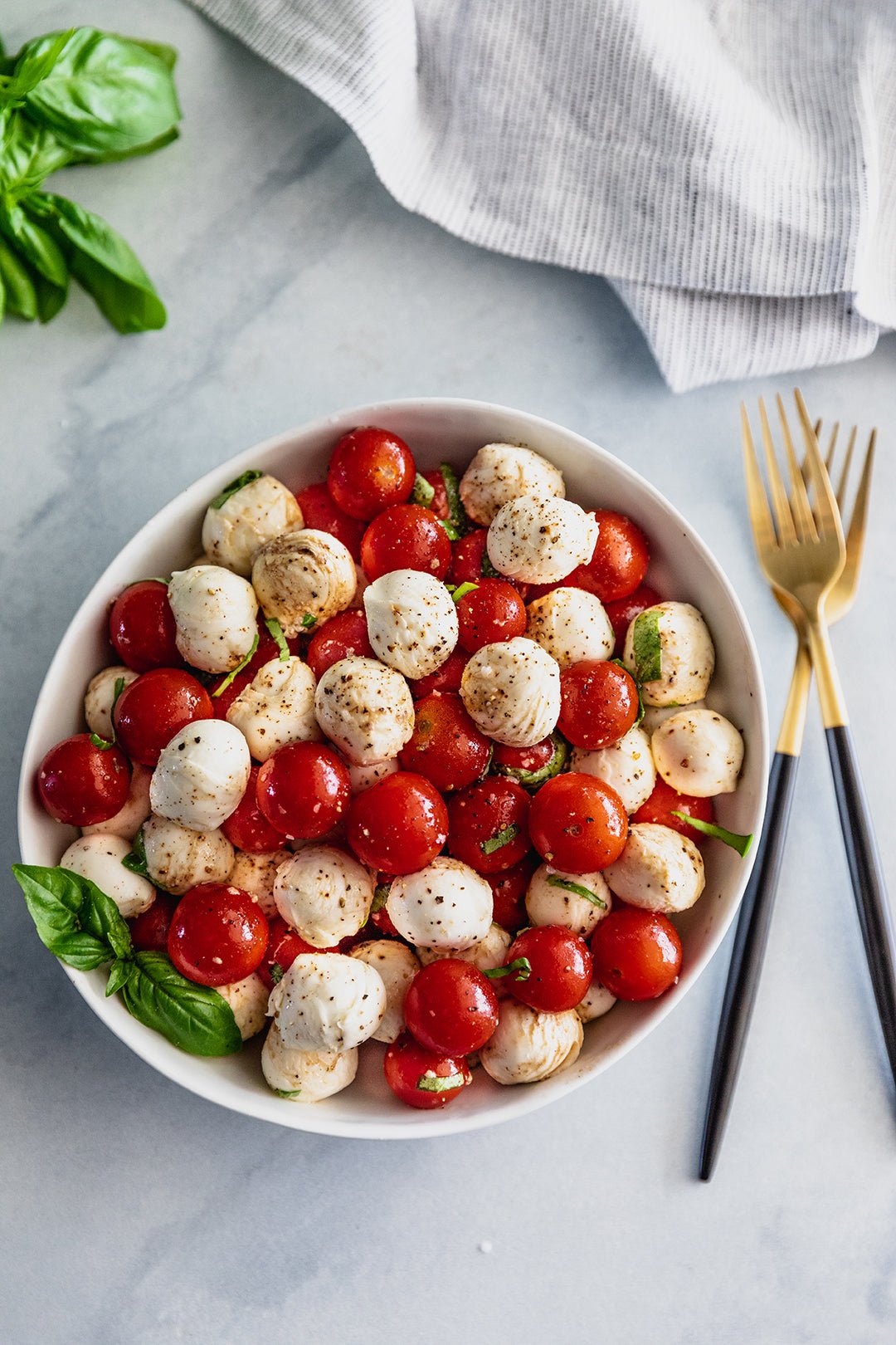 Mozzarella Cherry Tomato Salad (Caprese Salad) - Kitcheneez Mixes & More!